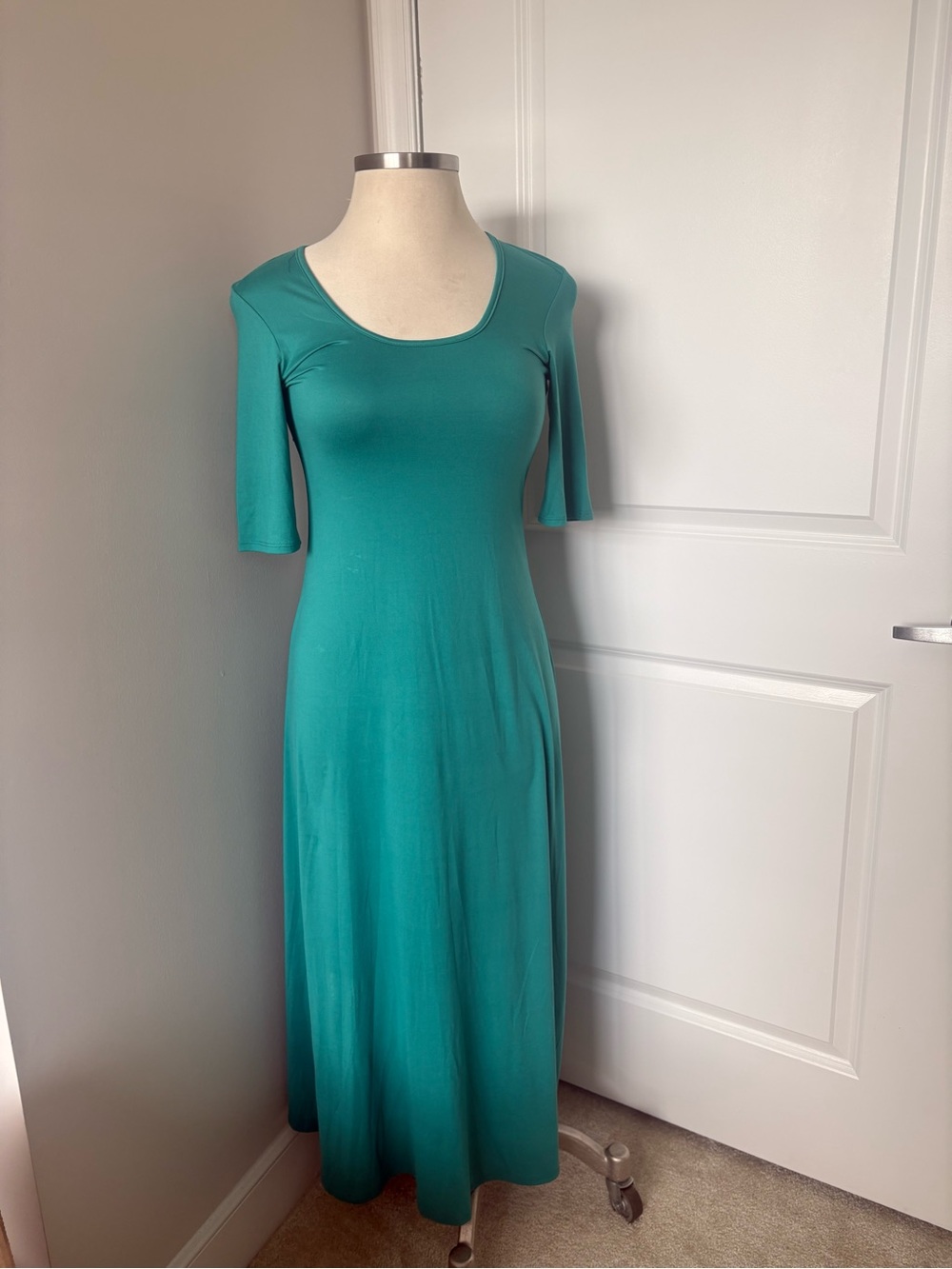 Scoop Neck Teal Maxi Dress with Elbow Sleeves